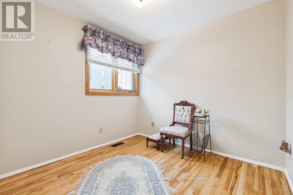 2314 Cotters Crescent