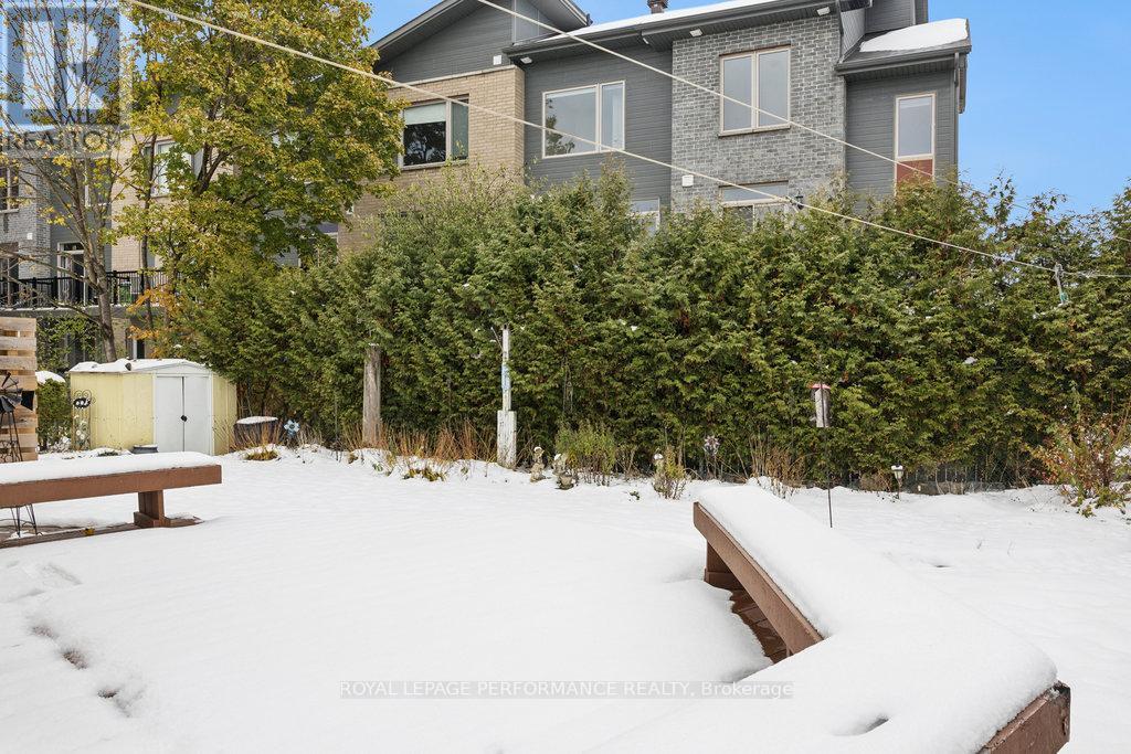 2314 Cotters Crescent