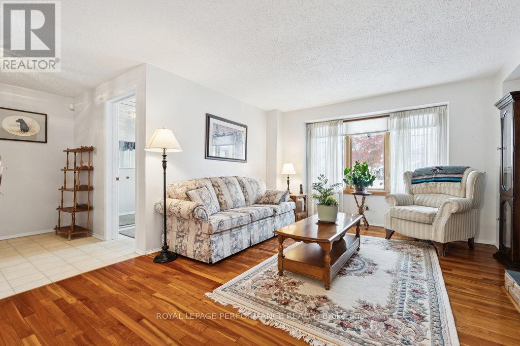 2314 Cotters Crescent