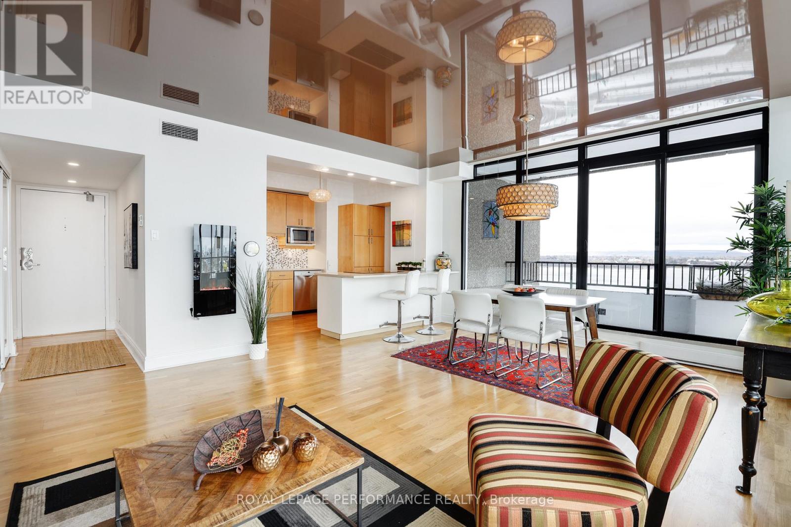 Ph3 - 370 Dominion Avenue