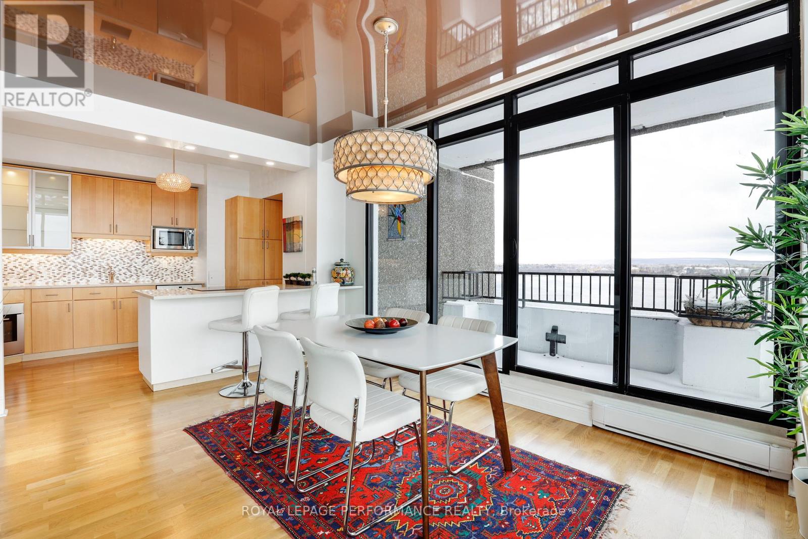 Ph3 - 370 Dominion Avenue