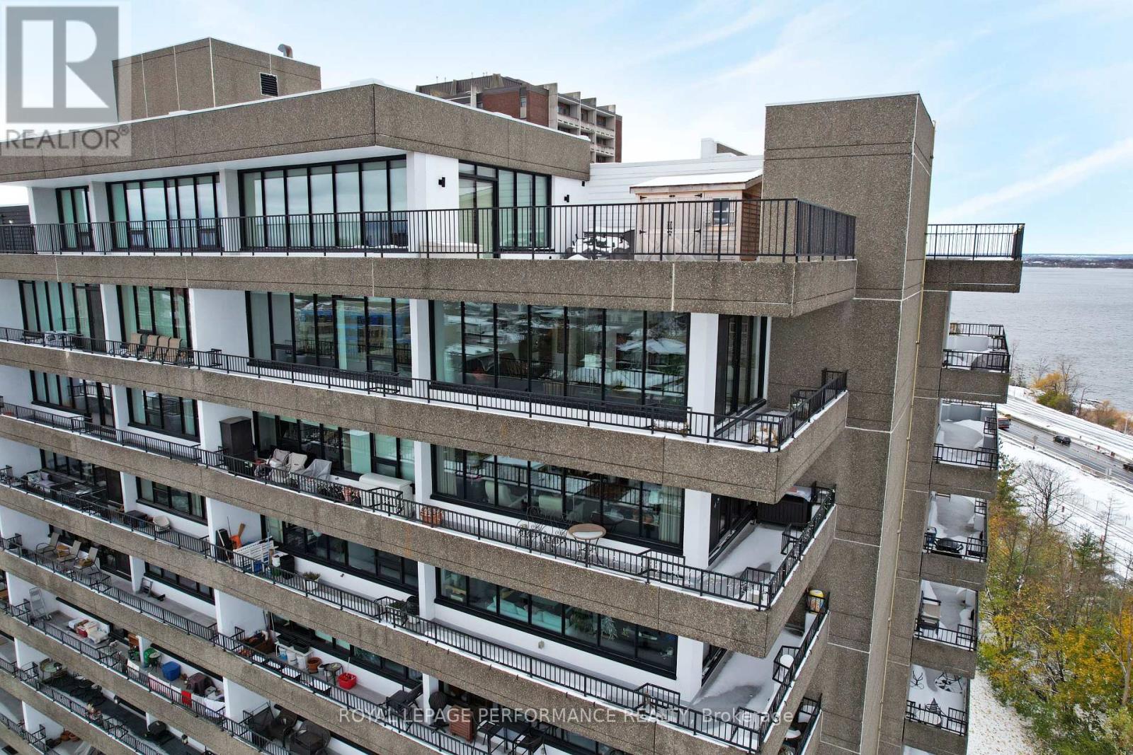 Ph3 - 370 Dominion Avenue