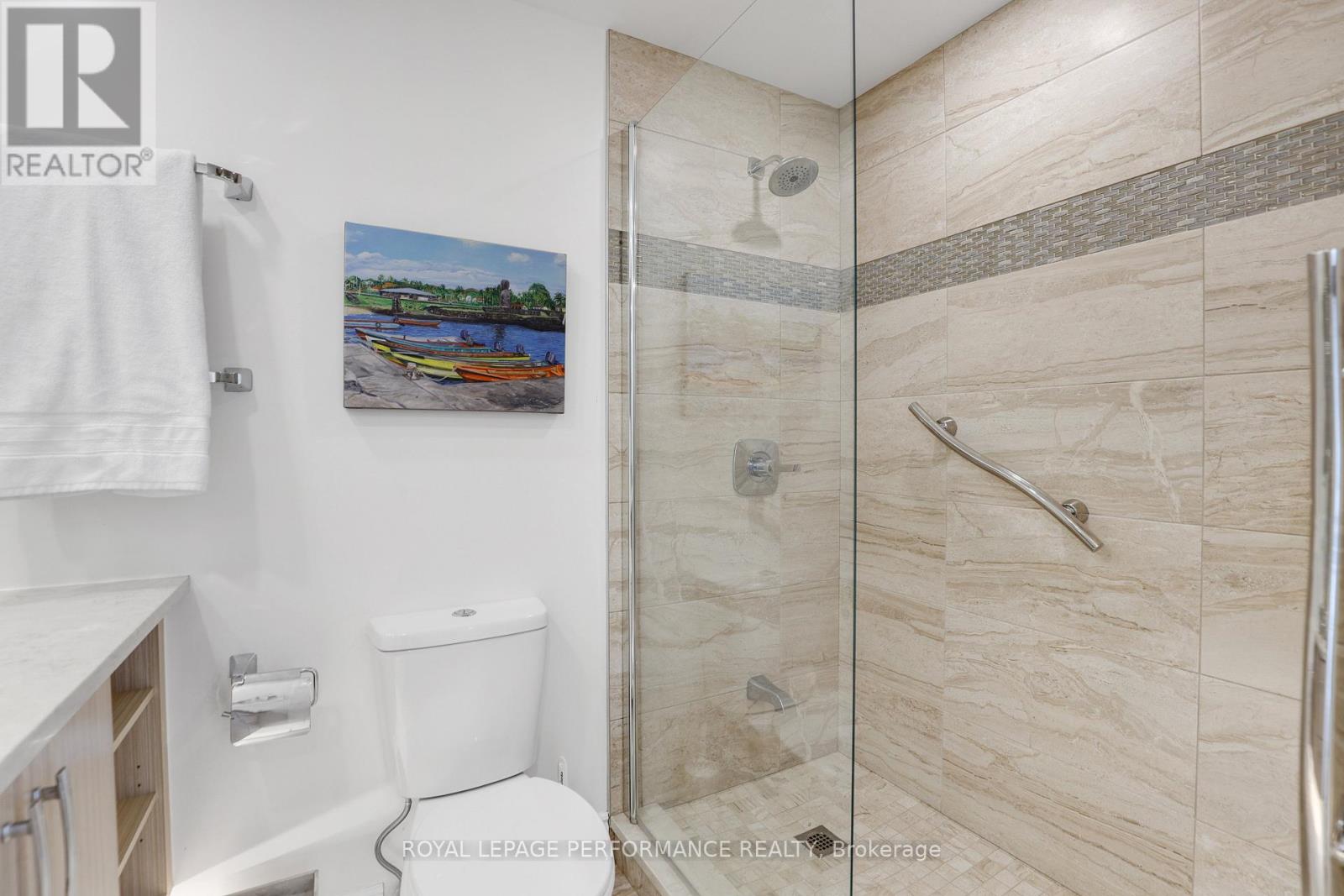 Ph3 - 370 Dominion Avenue