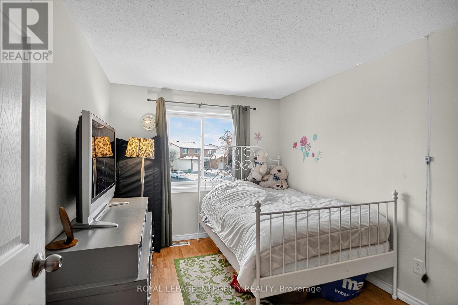 36 - 1867 Simard Drive