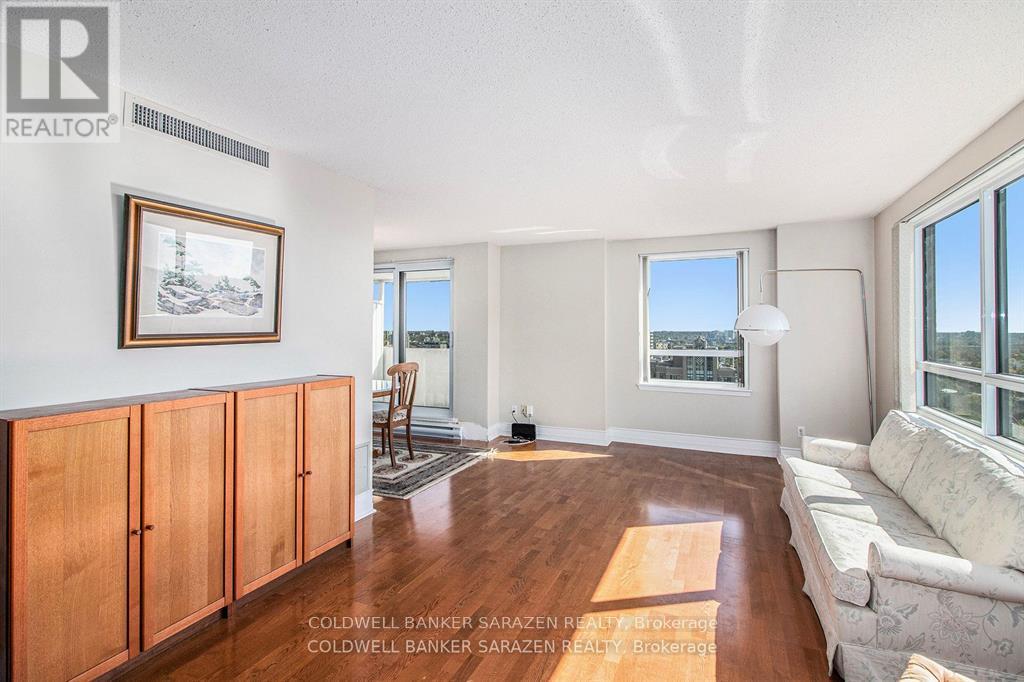 2307 - 199 Kent Street