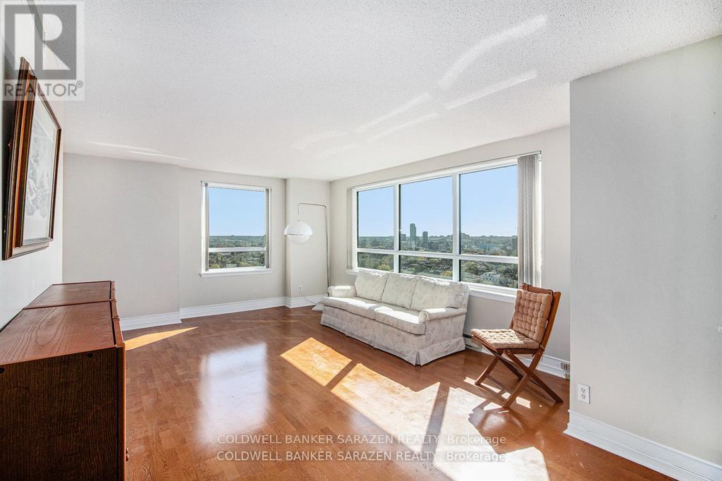 2307 - 199 Kent Street