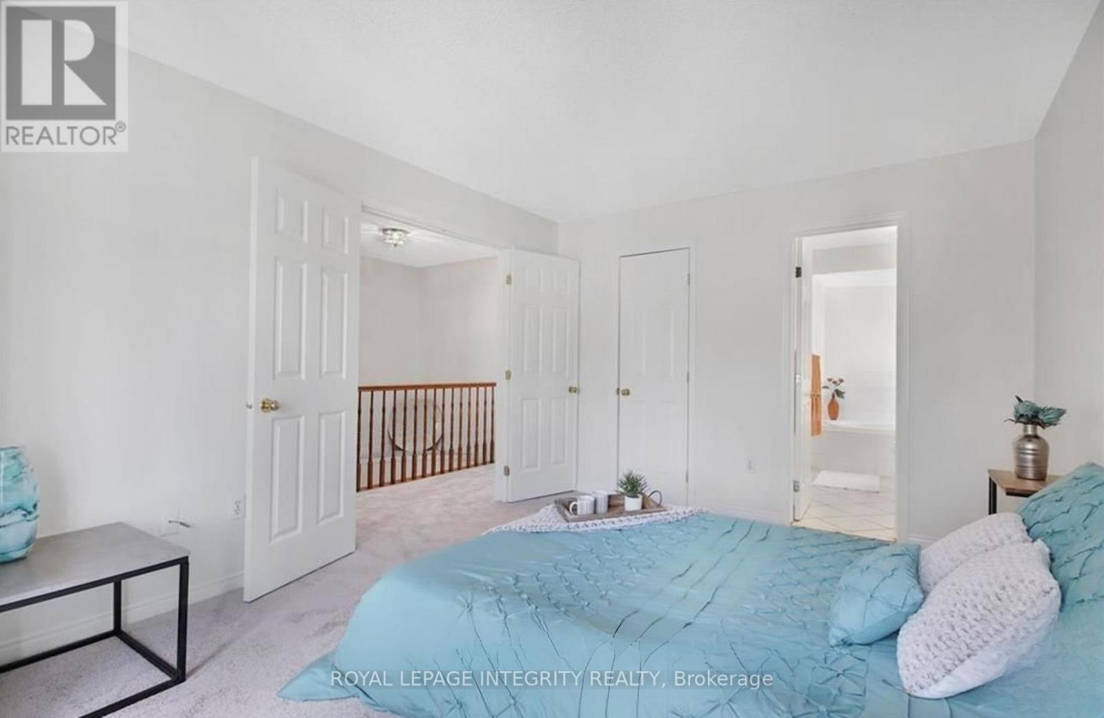 77 Daventry Crescent