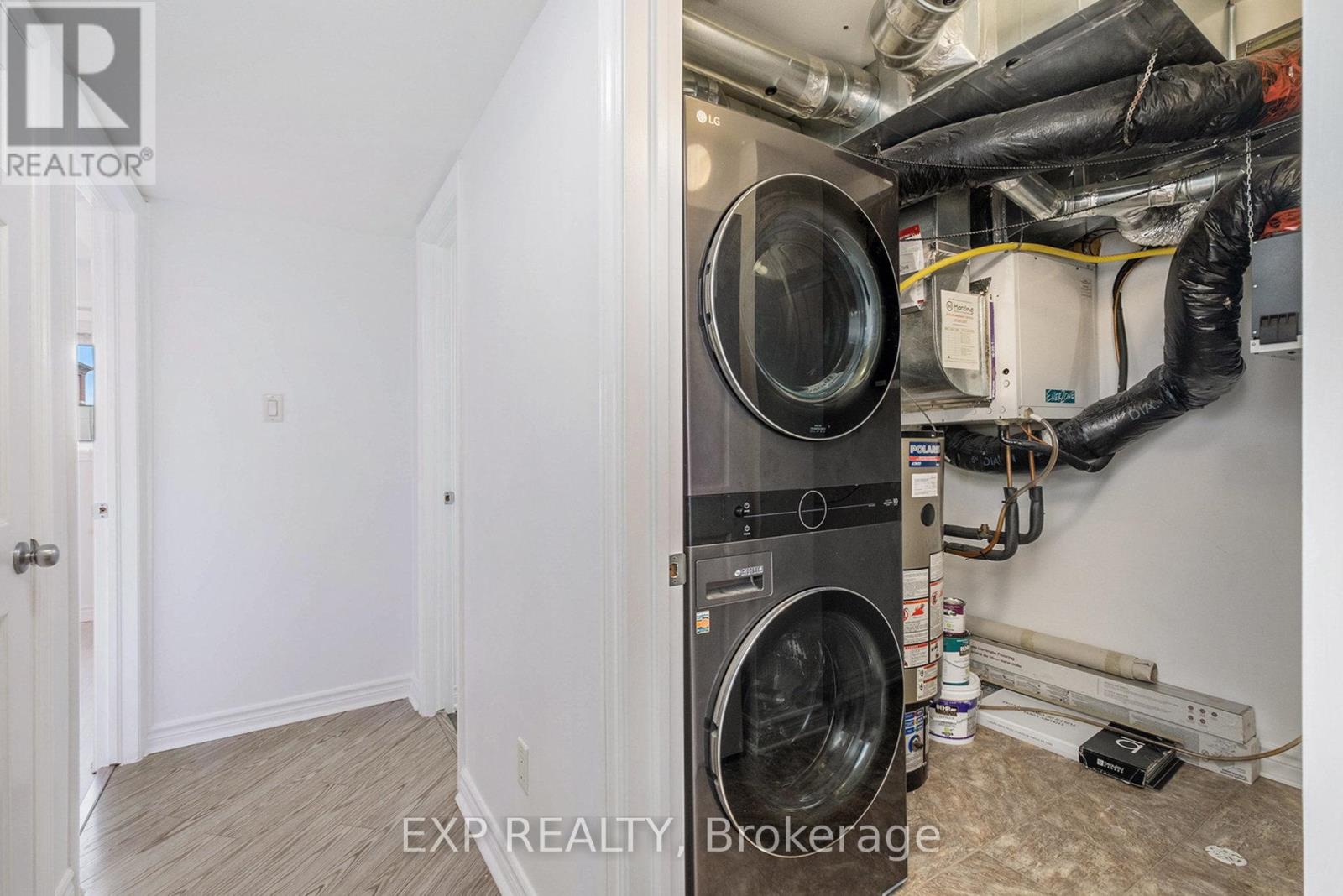 2 - 305 Cresthaven Drive