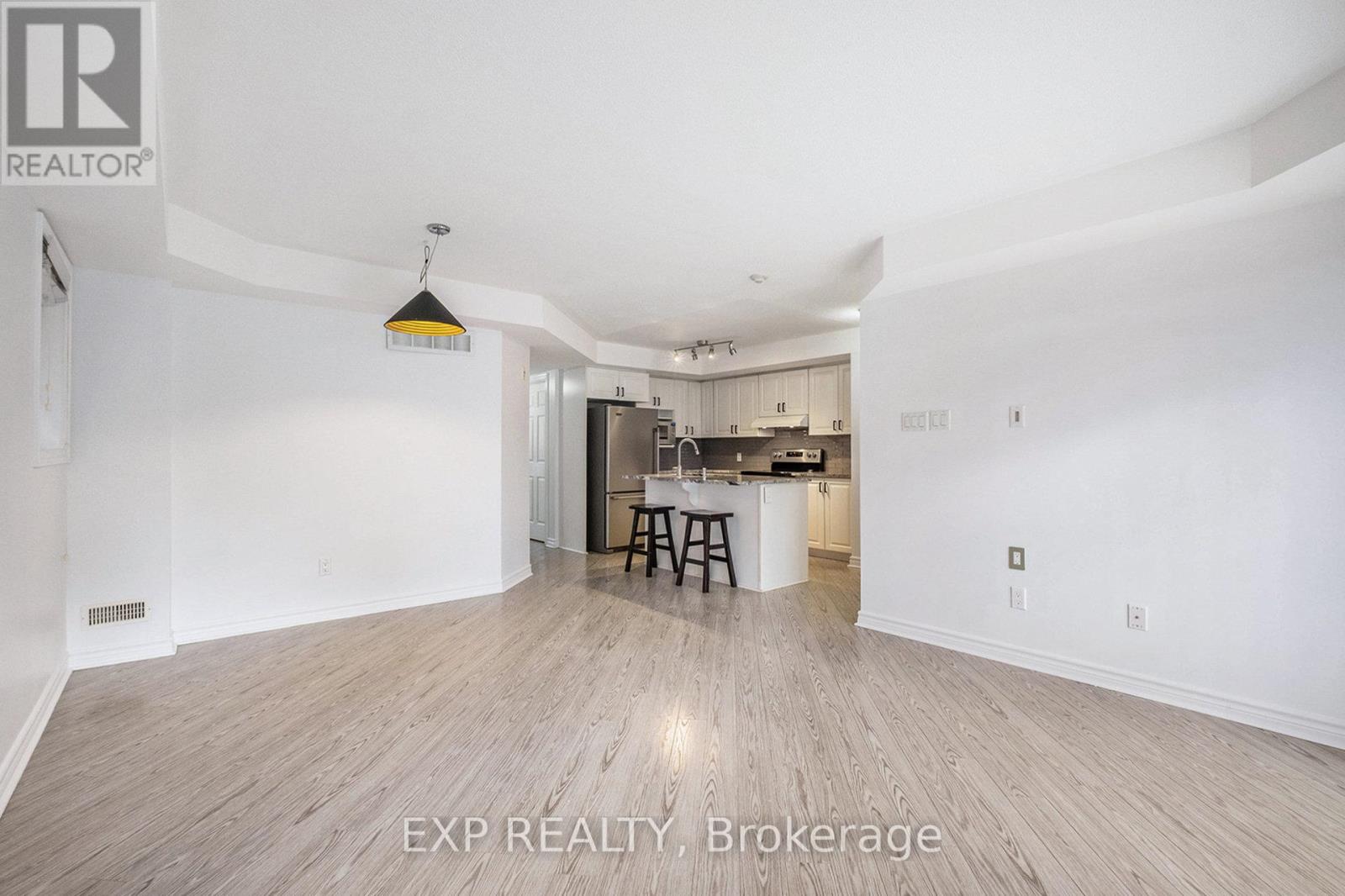 2 - 305 Cresthaven Drive