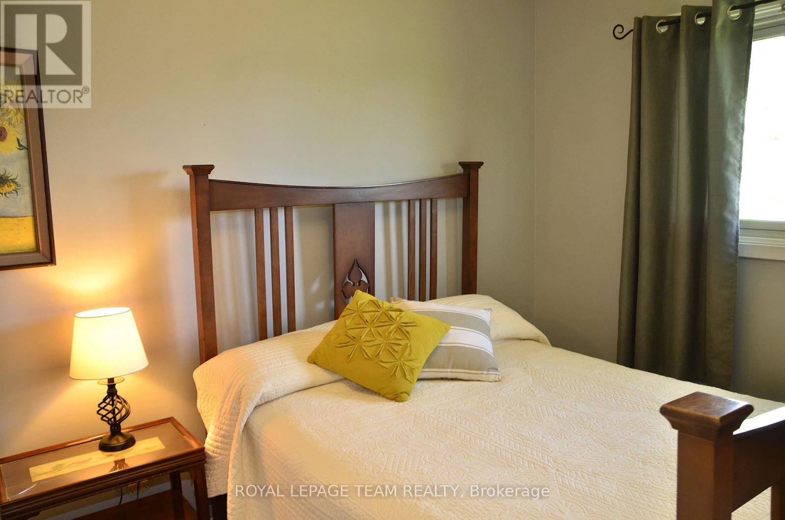 4951 (hwy 31) Bank Street N