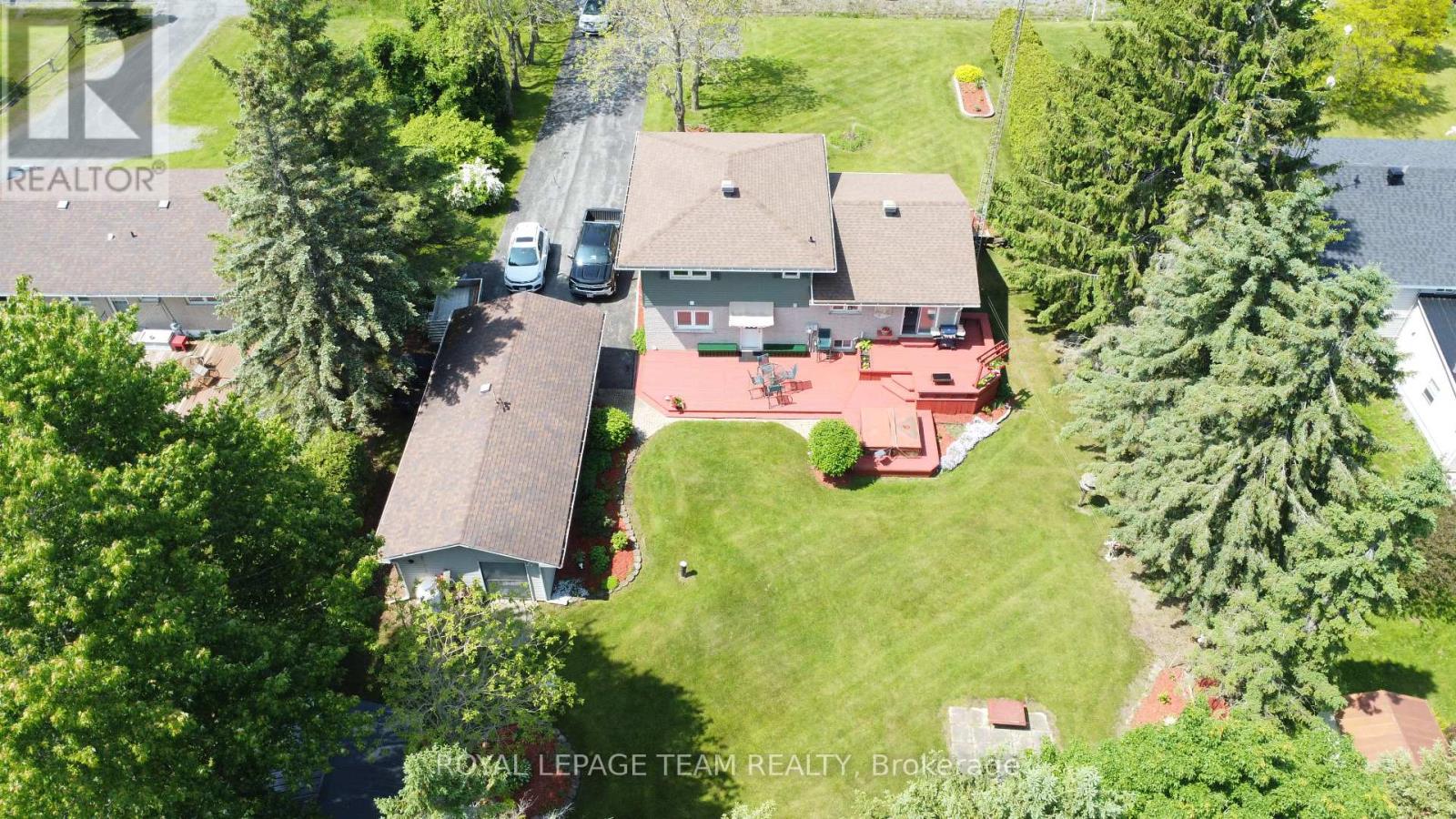 4951 (hwy 31) Bank Street N