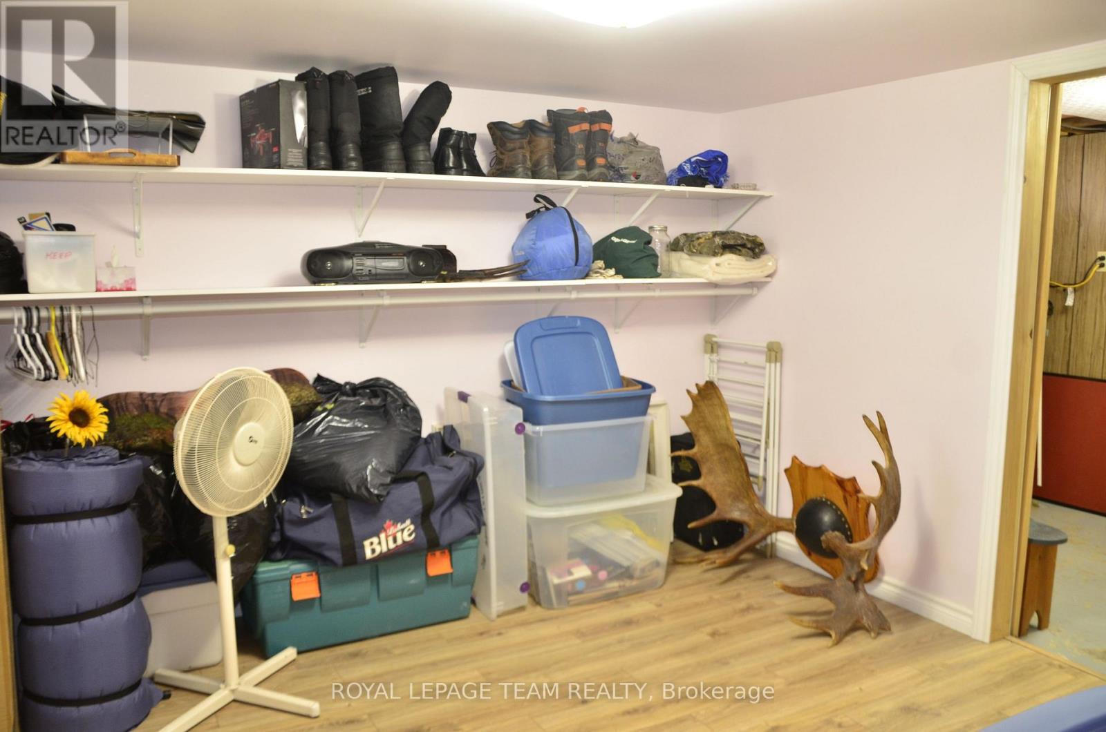 4951 (hwy 31) Bank Street N