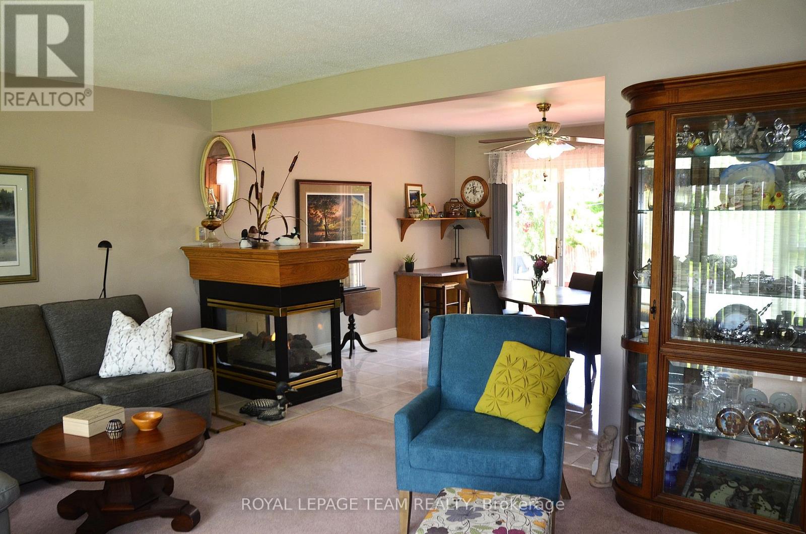 4951 (hwy 31) Bank Street N