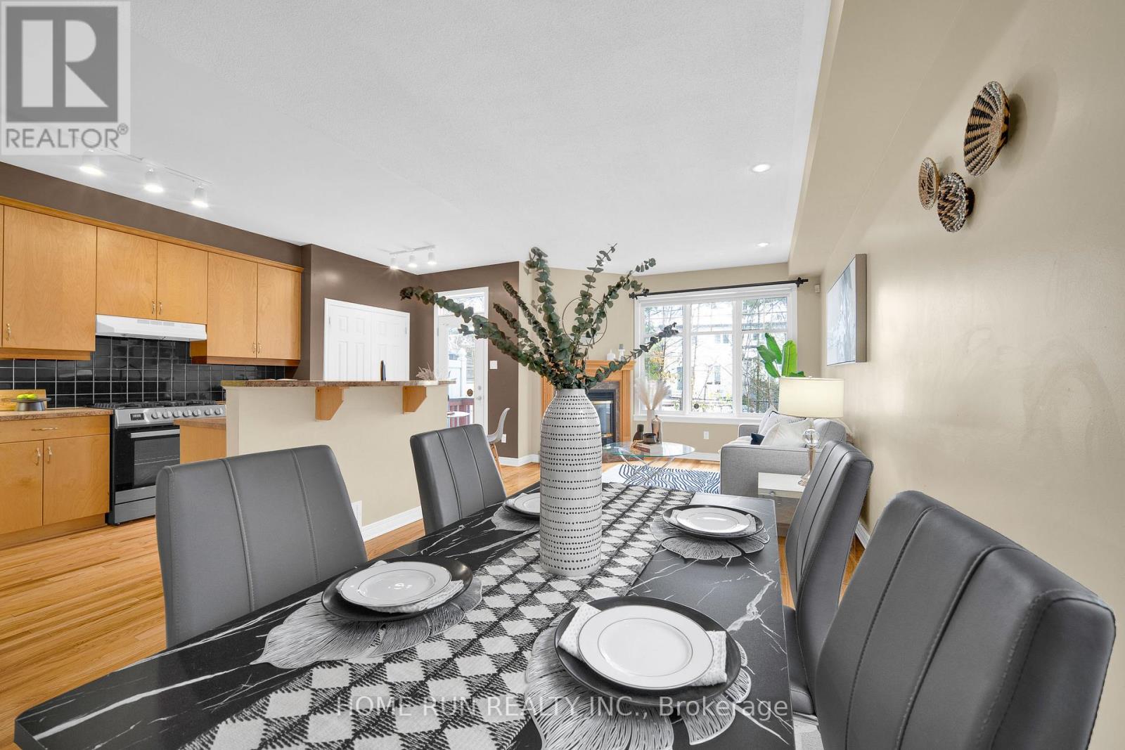 517 Devonwood Circle