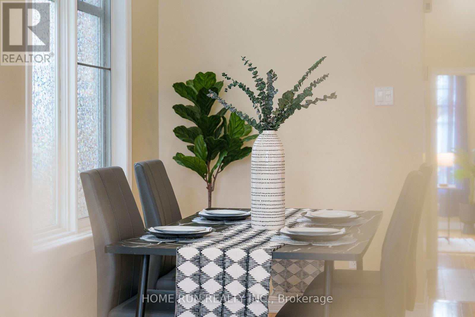 517 Devonwood Circle