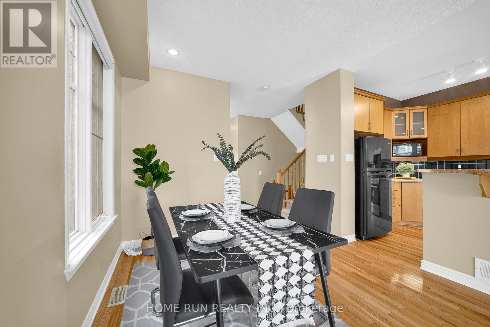 517 Devonwood Circle