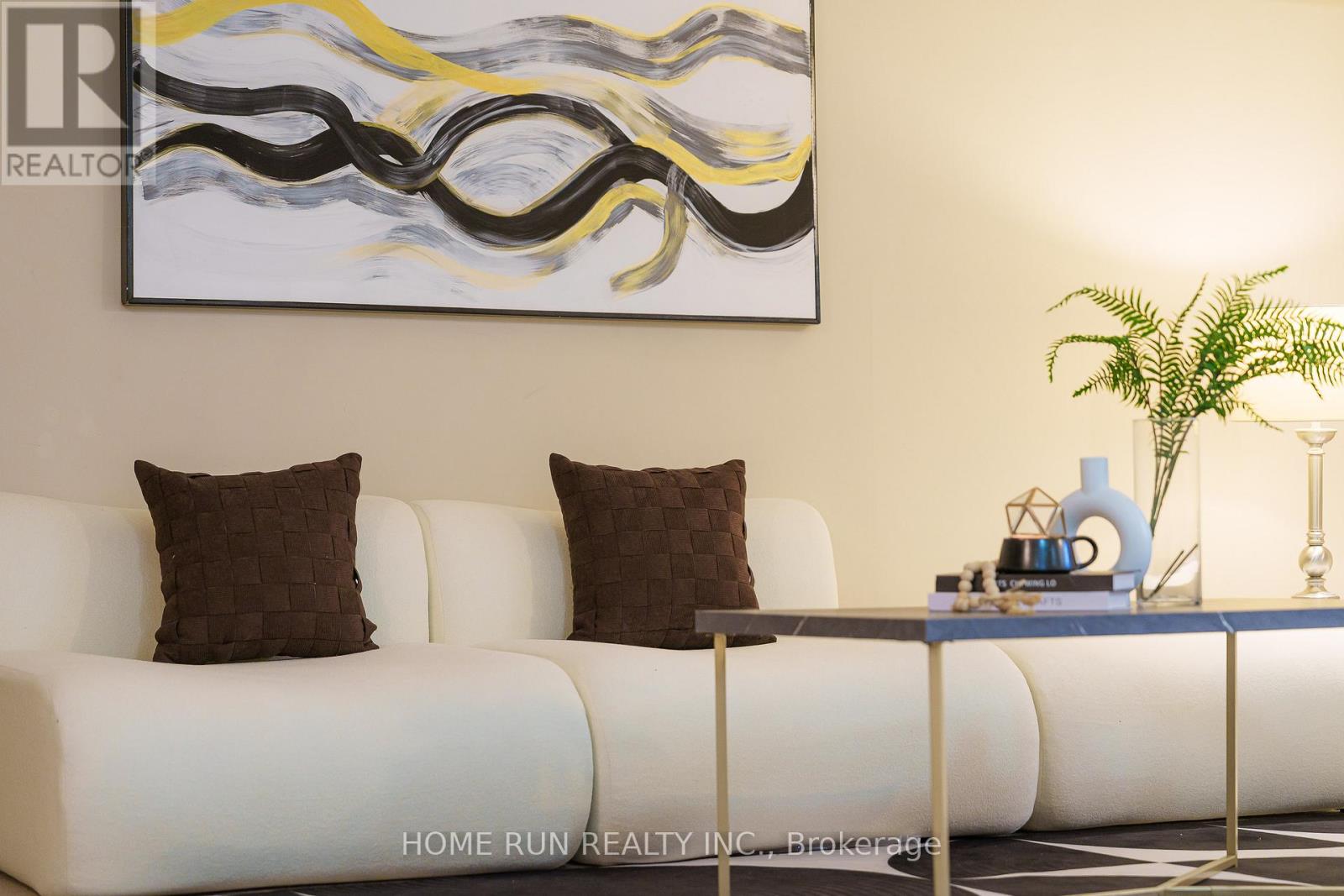 517 Devonwood Circle