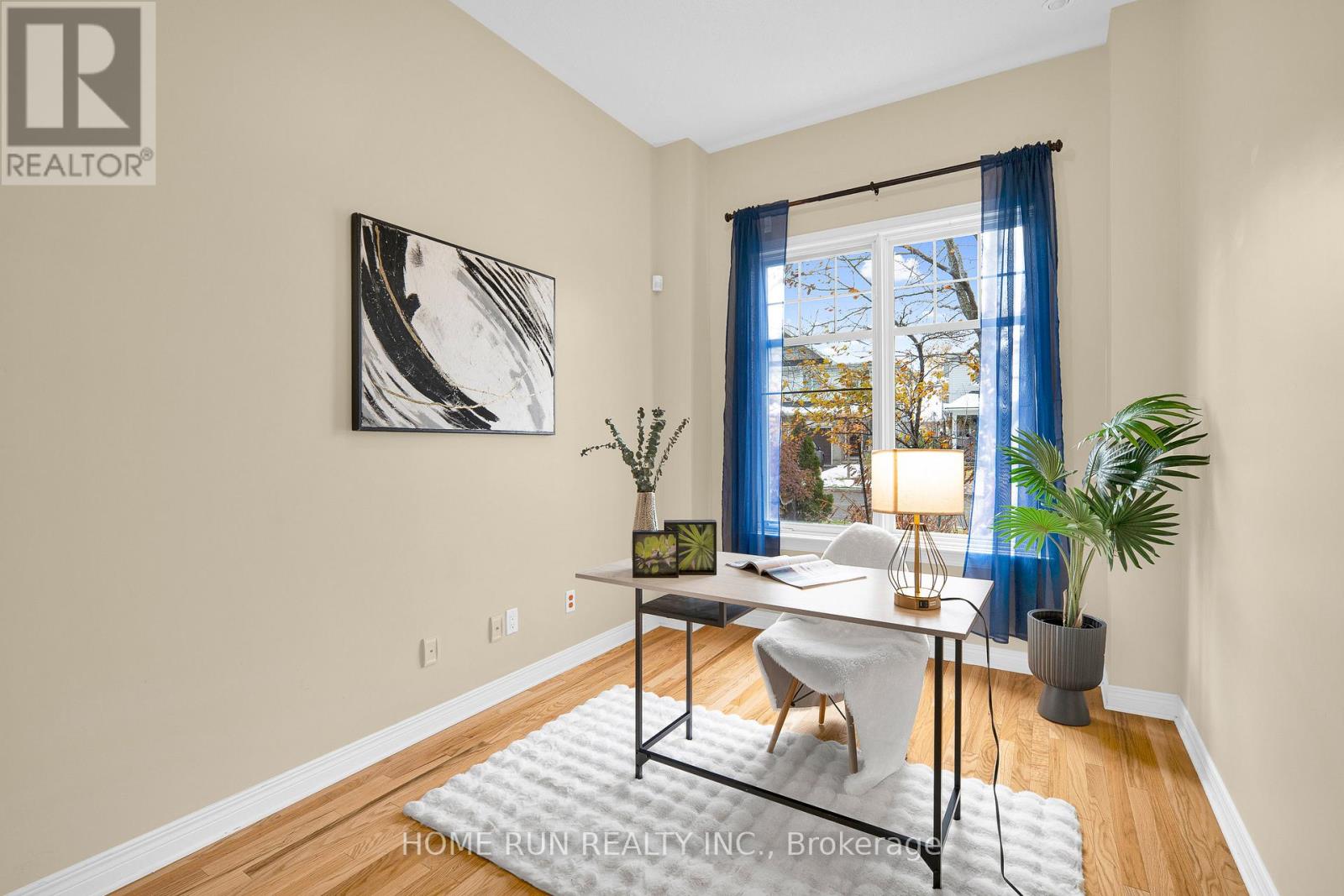 517 Devonwood Circle