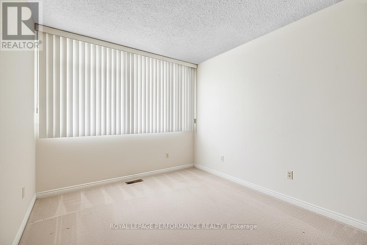 502 - 530 Laurier Avenue W