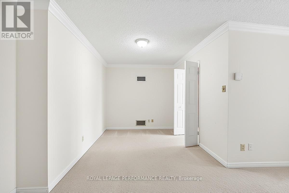 502 - 530 Laurier Avenue W