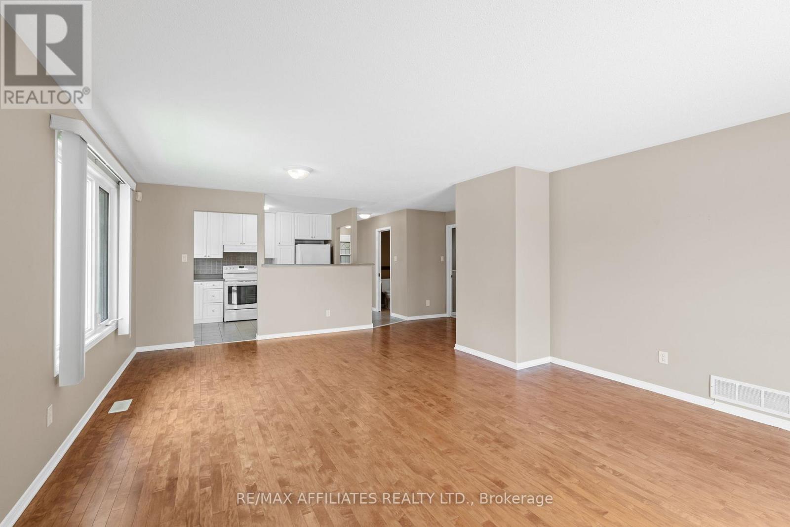 54 Dr Gordon Crescent