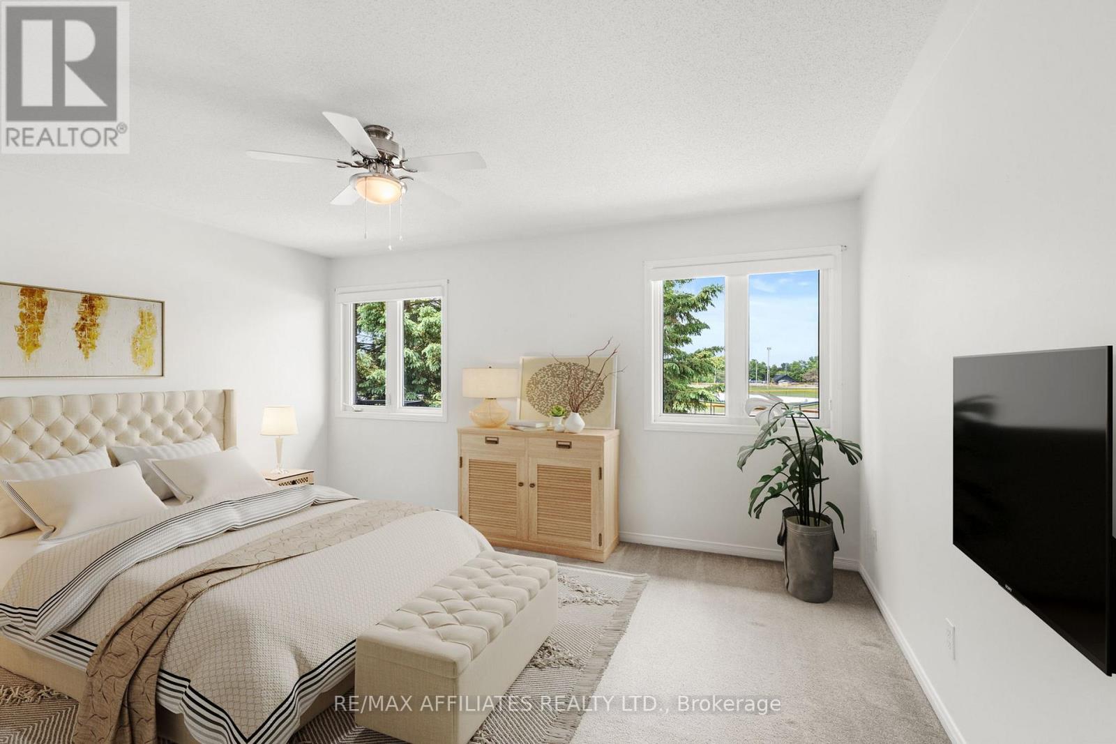 54 Dr Gordon Crescent