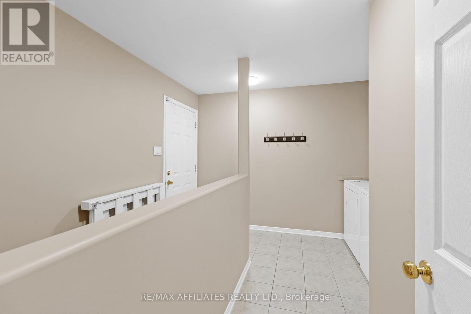 54 Dr Gordon Crescent