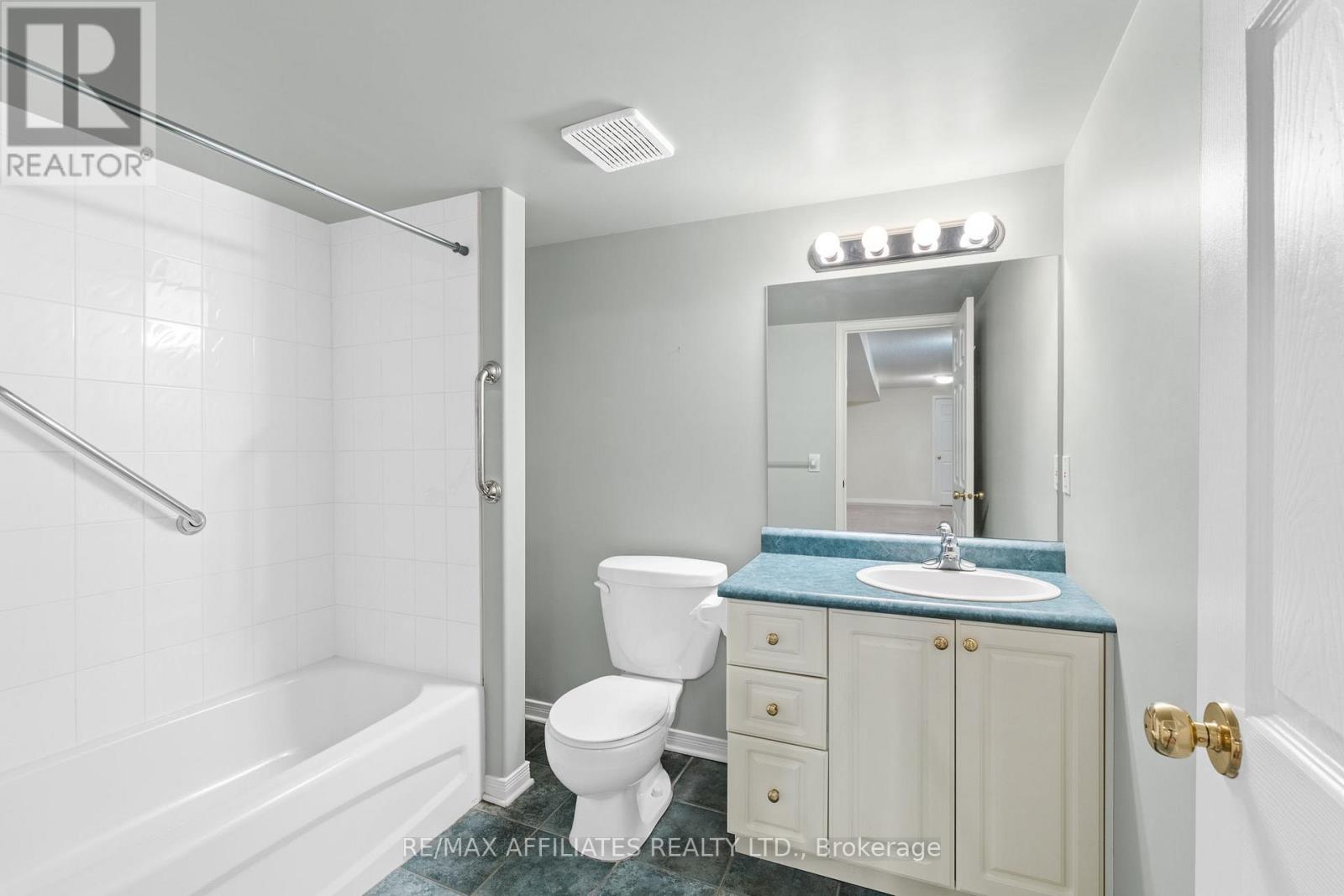 54 Dr Gordon Crescent