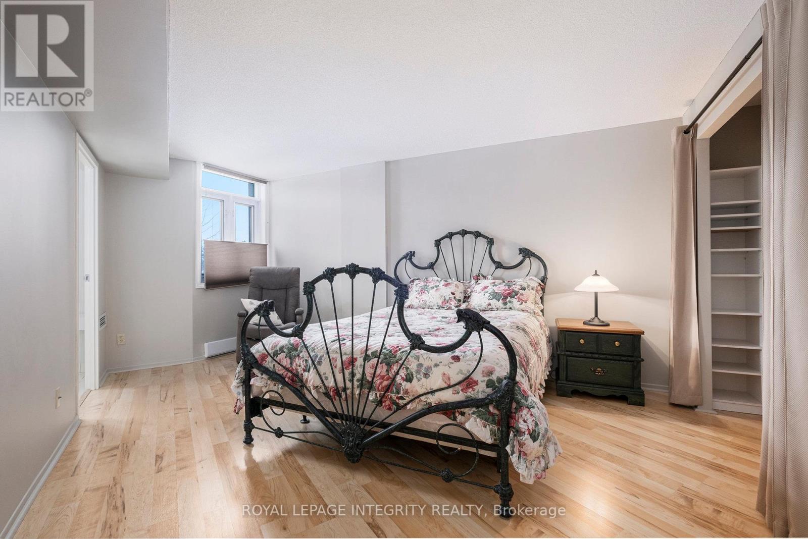 210 - 1025 Grenon Avenue