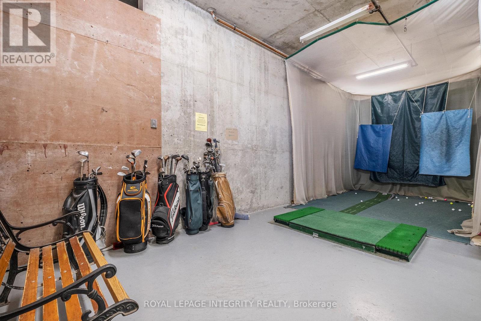 210 - 1025 Grenon Avenue