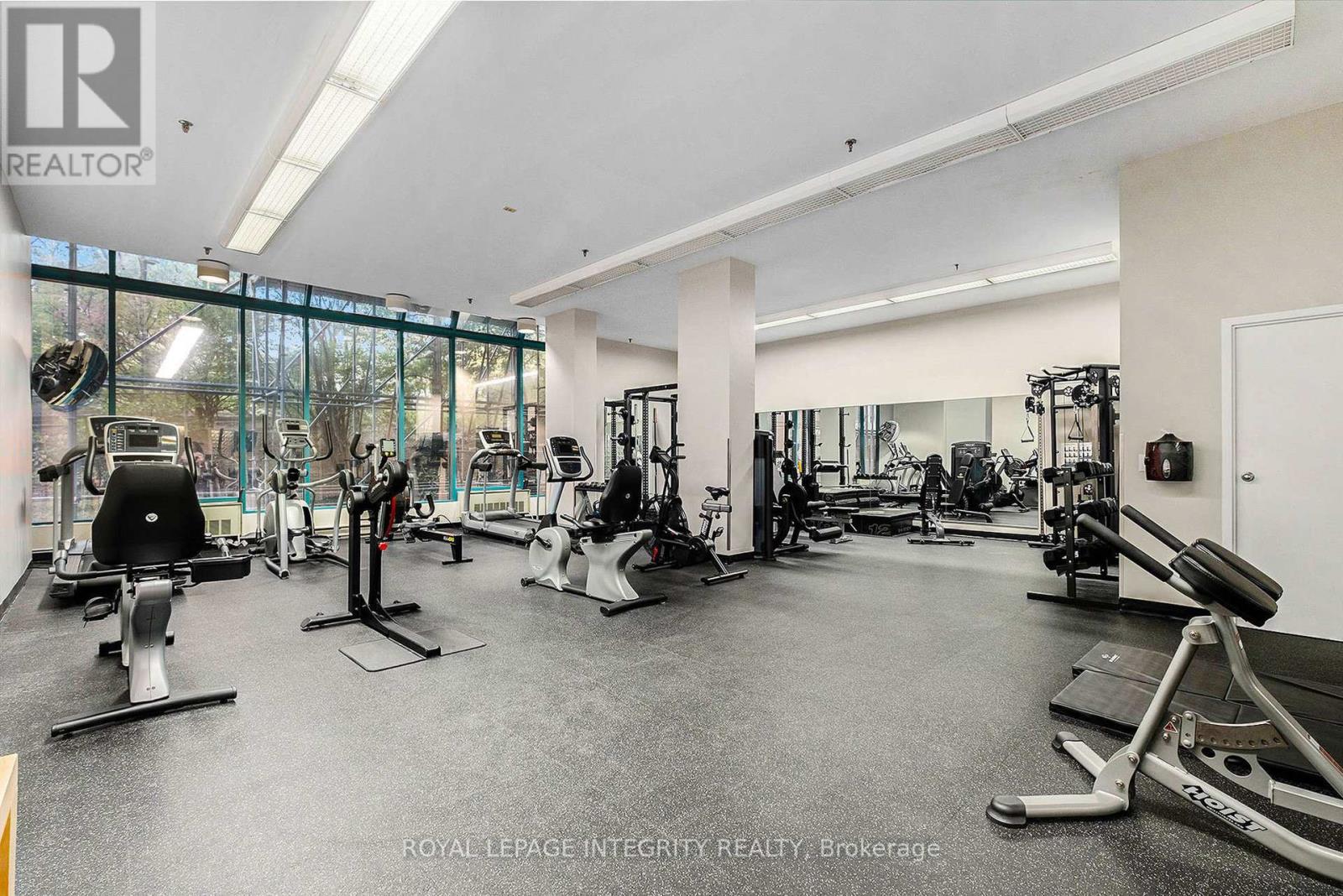 210 - 1025 Grenon Avenue