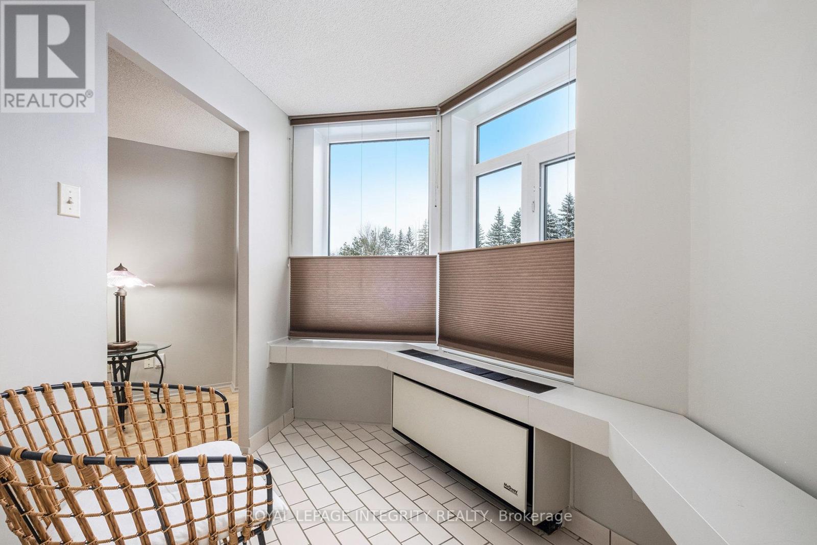 210 - 1025 Grenon Avenue