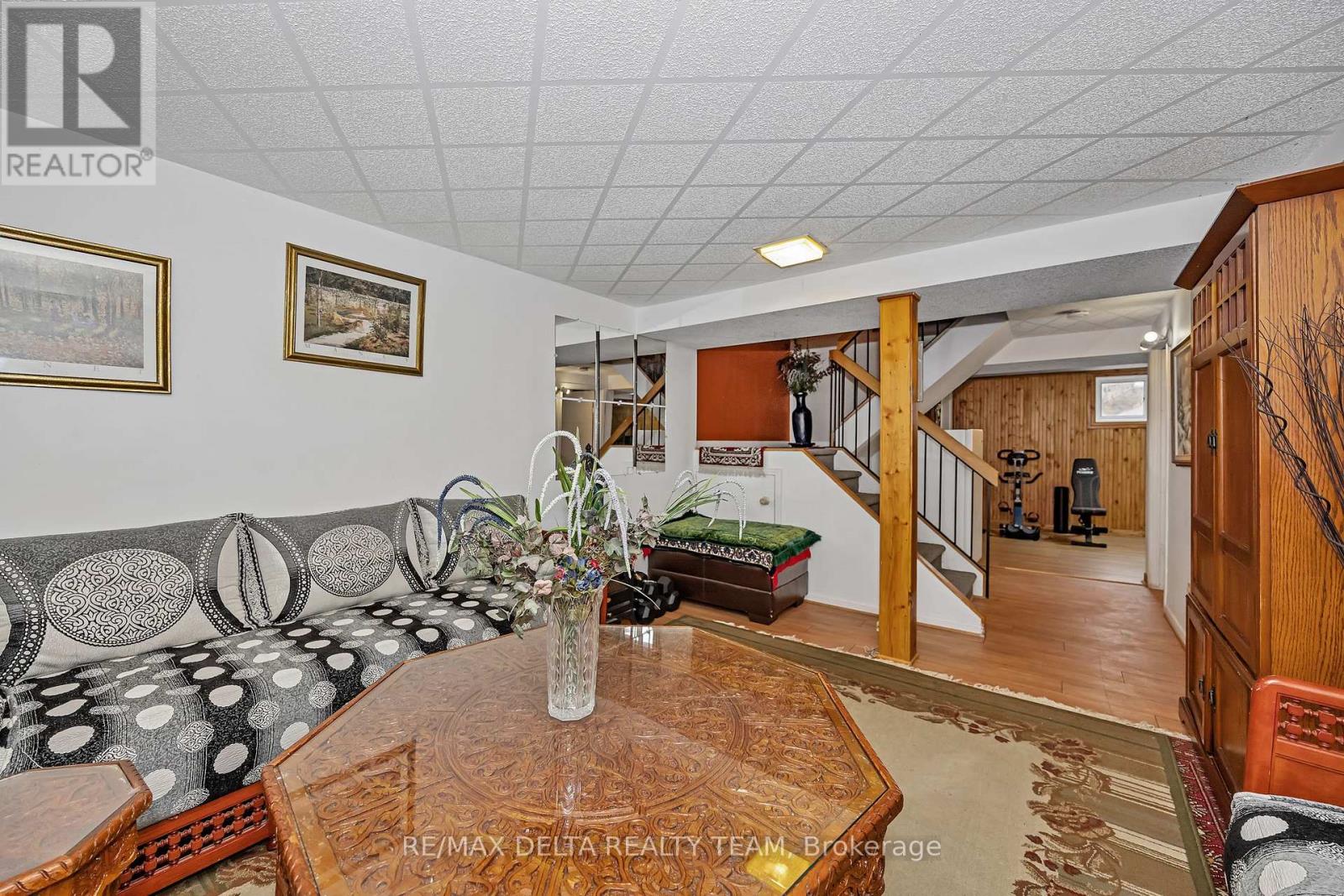 427 Mockingbird Drive