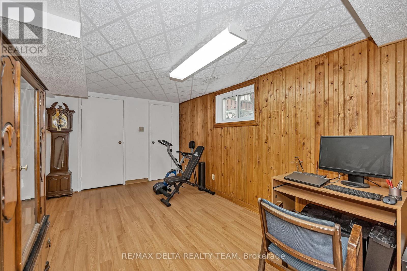 427 Mockingbird Drive