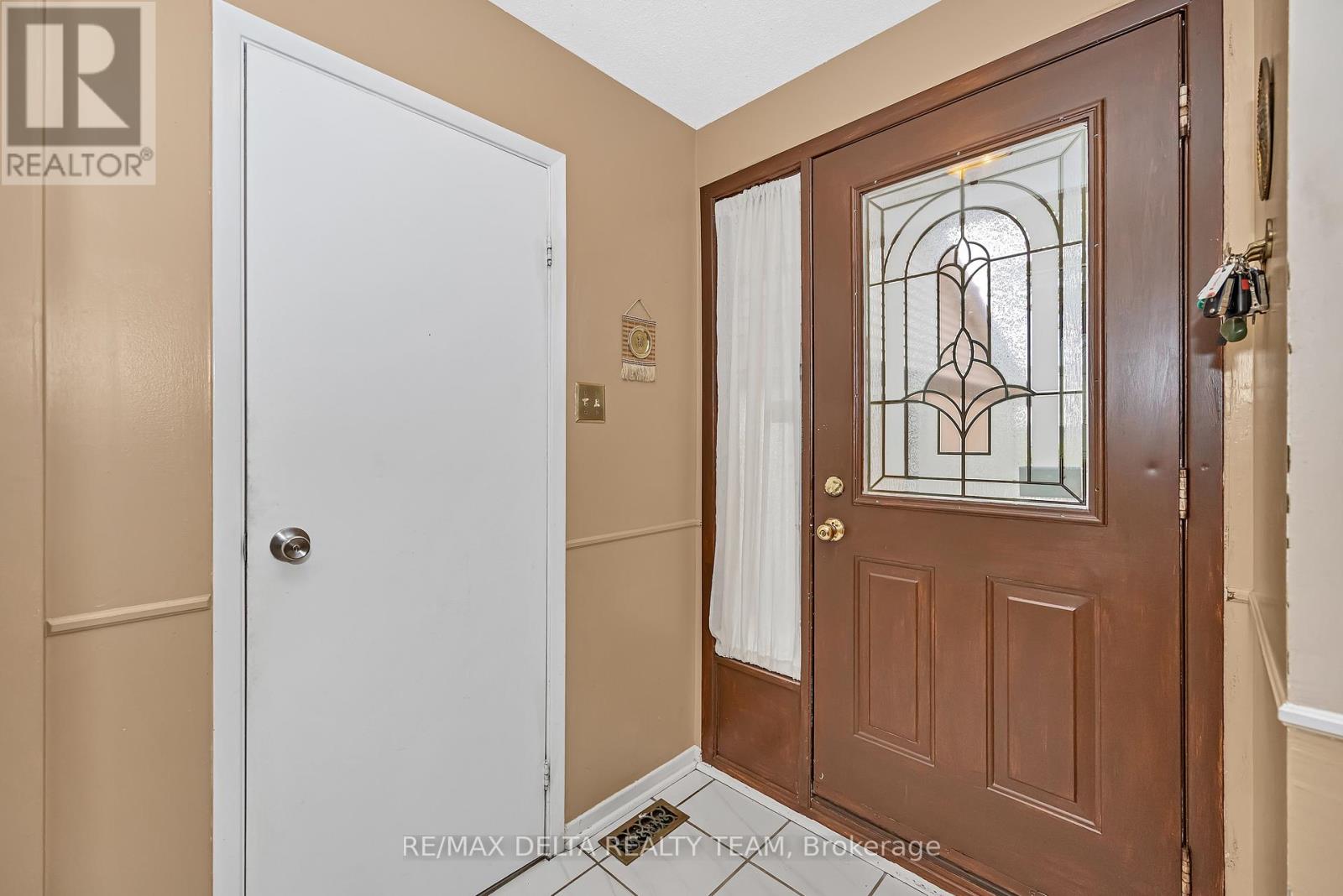 427 Mockingbird Drive