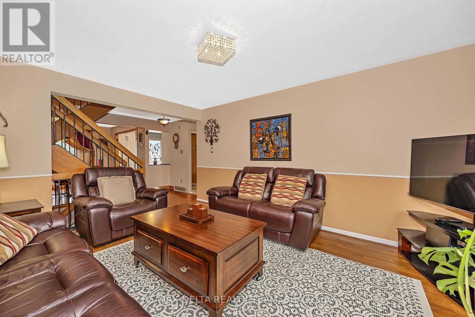 427 Mockingbird Drive