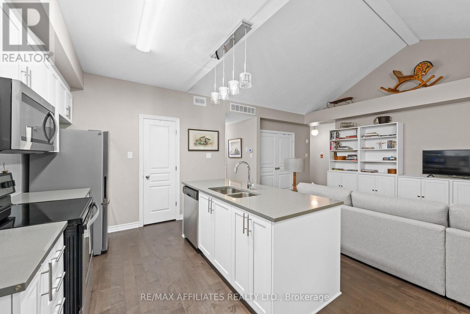 H - 1030 Beryl Private