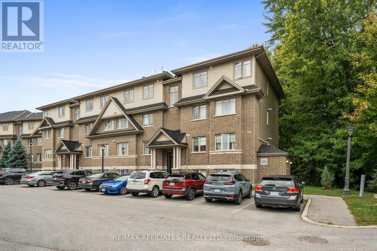 H - 1030 Beryl Private