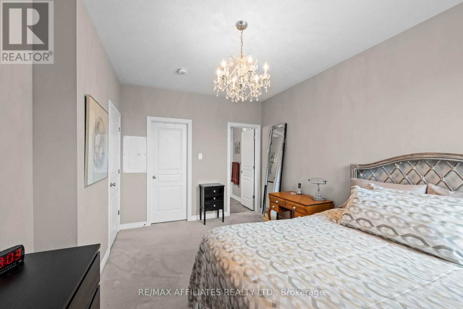 H - 1030 Beryl Private