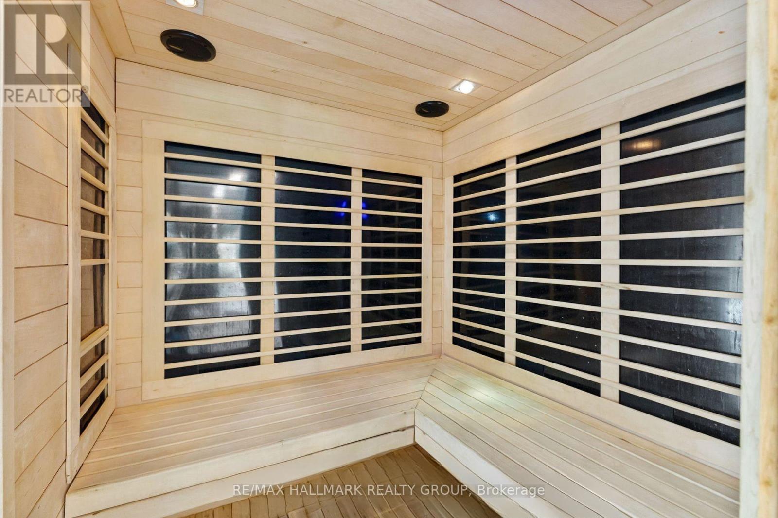 1206 - 200 Besserer Street