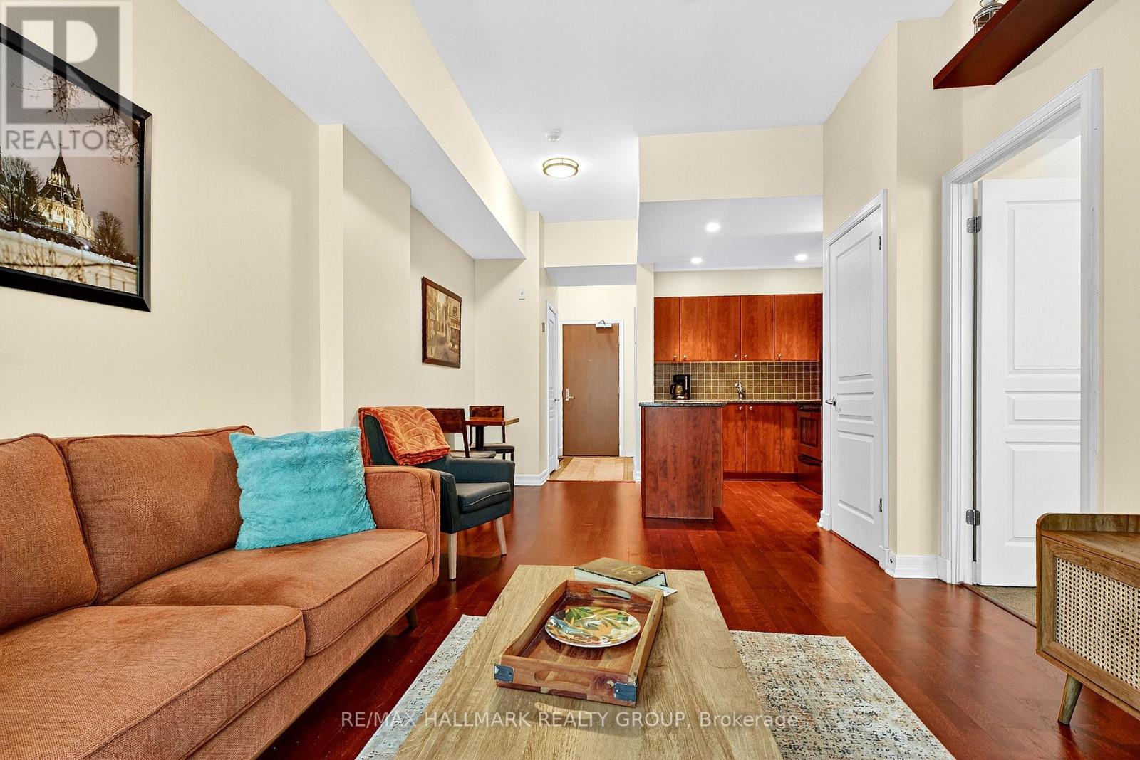 1206 - 200 Besserer Street