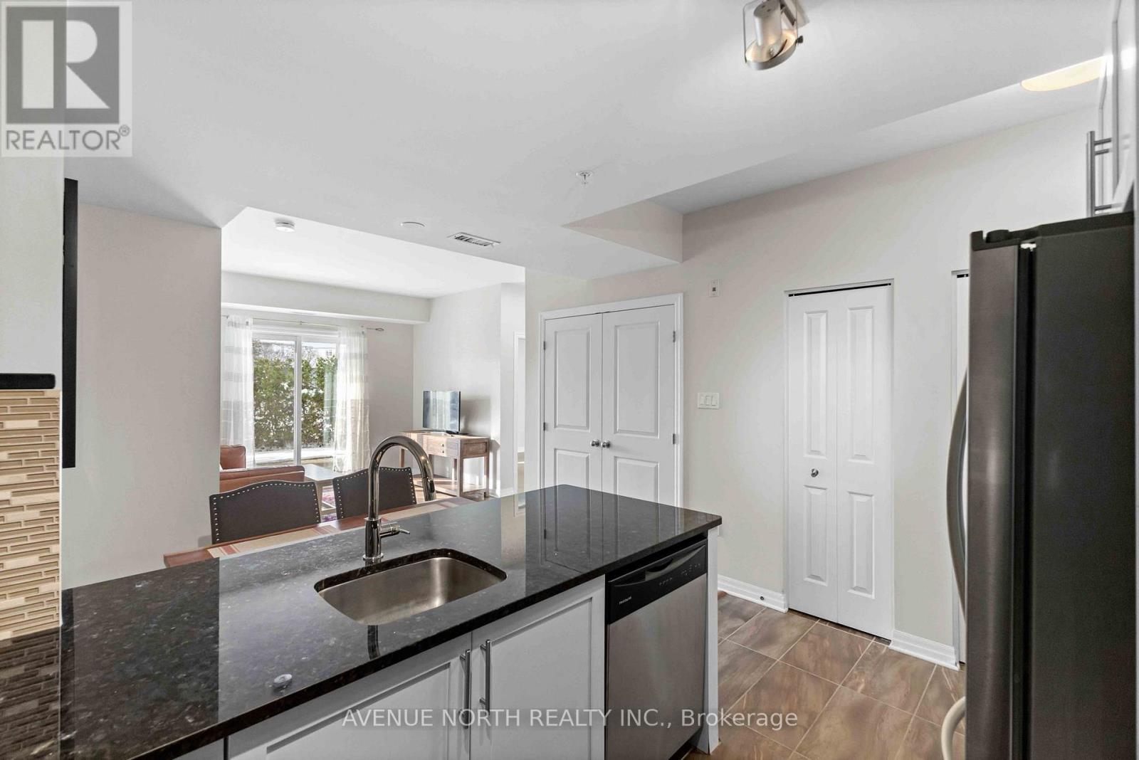 104 - 200 Winterfell Private