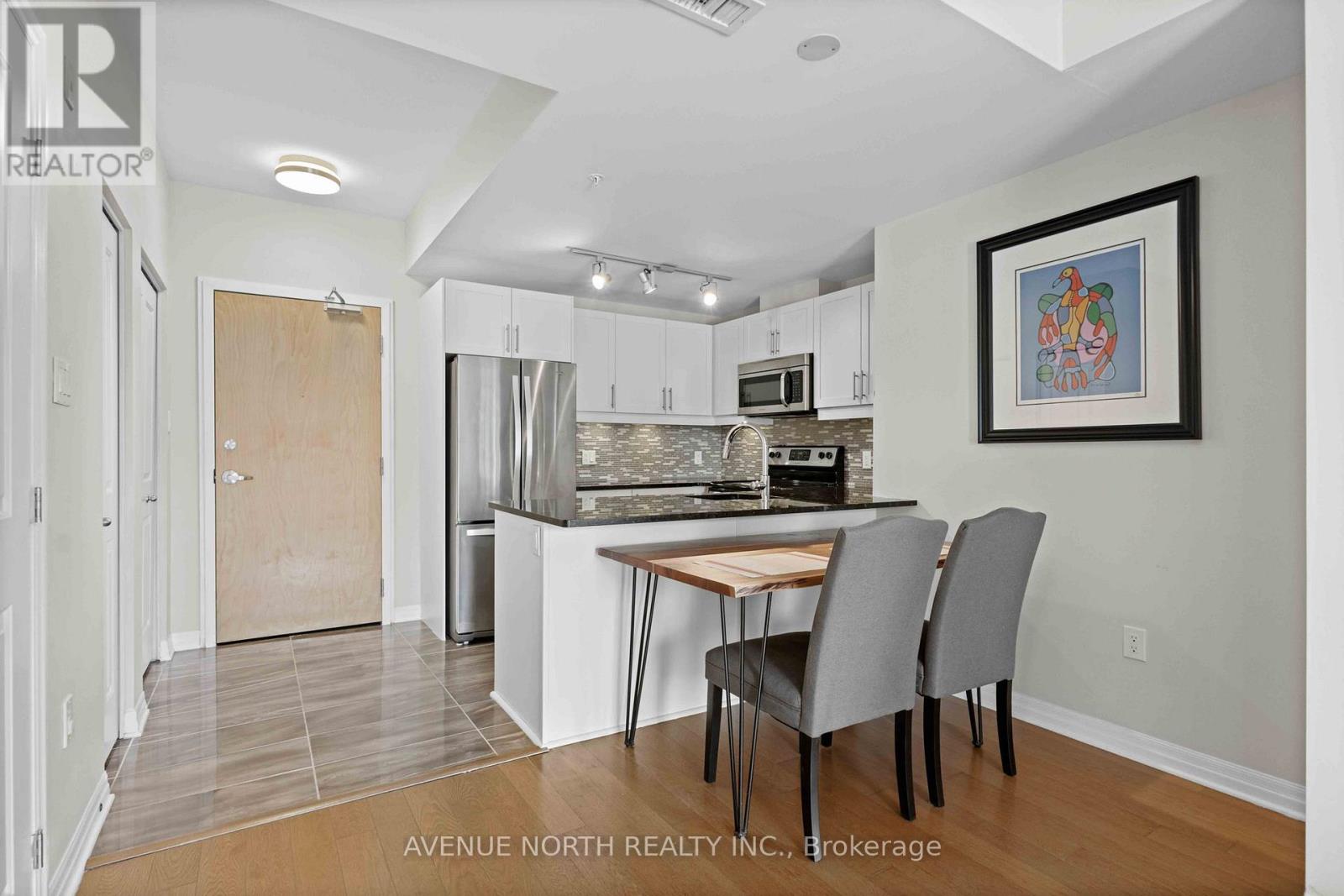 104 - 200 Winterfell Private