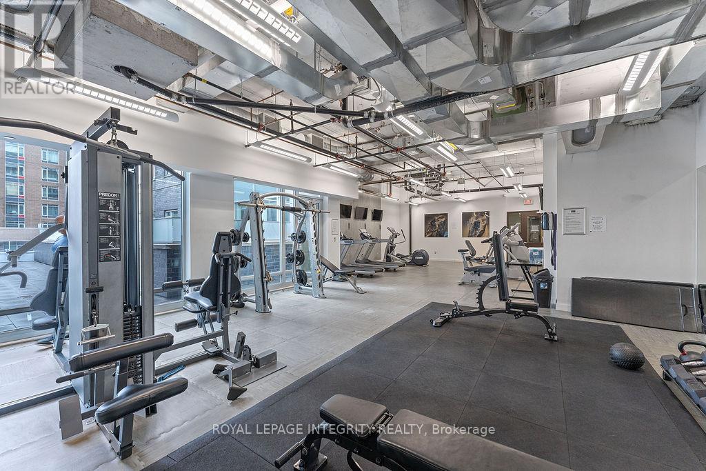 1908 - 111 Champagne Avenue S