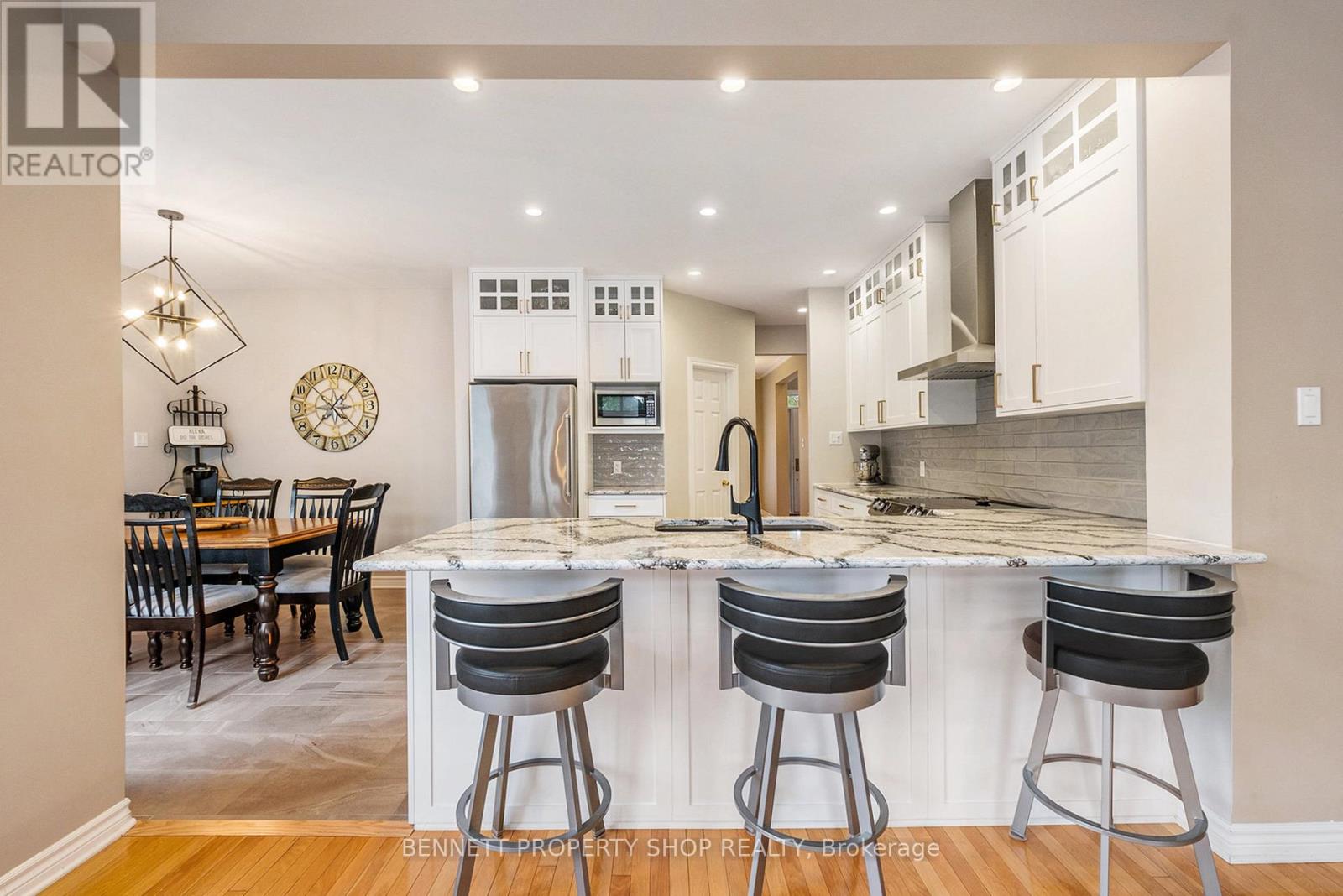 578 Devonwood Circle