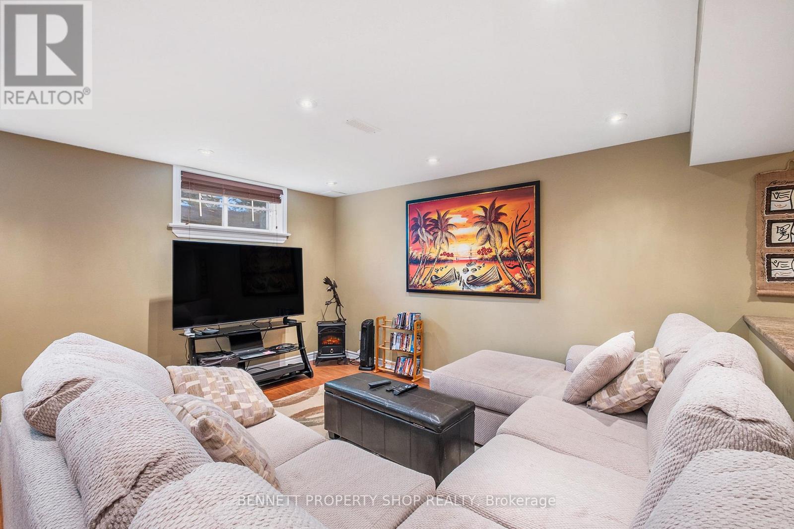 578 Devonwood Circle