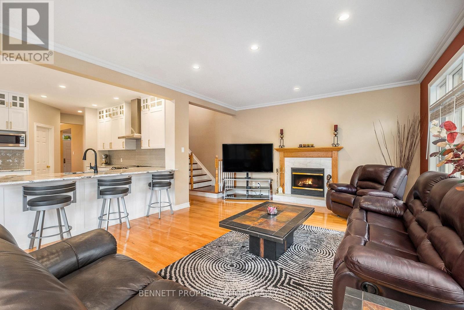 578 Devonwood Circle