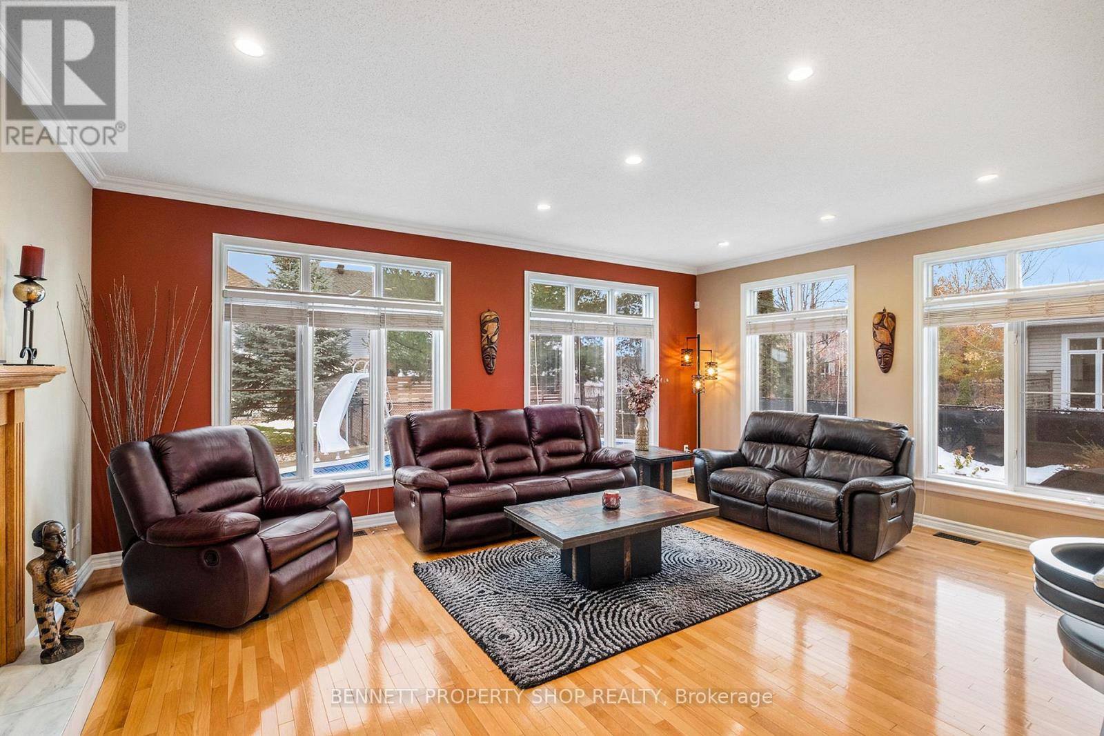 578 Devonwood Circle