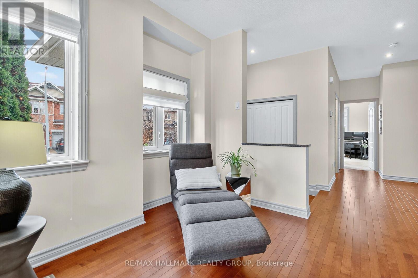 668 Bowercrest Crescent