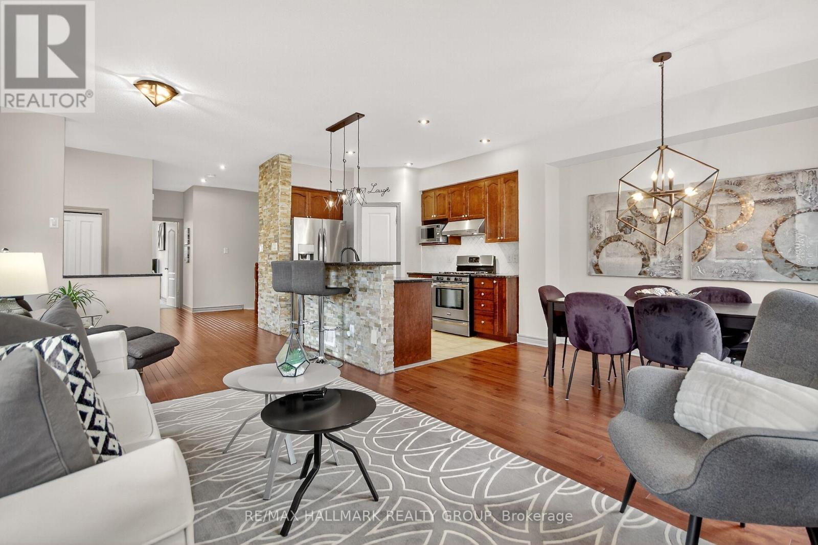 668 Bowercrest Crescent